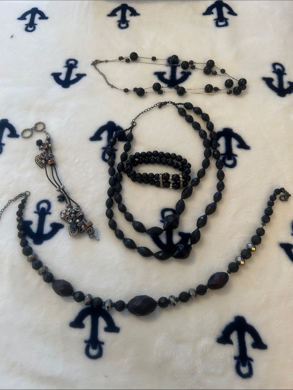Black Beaded Women's Necklace and Bracelet Set - Elegant Multi-Strand Jewelry